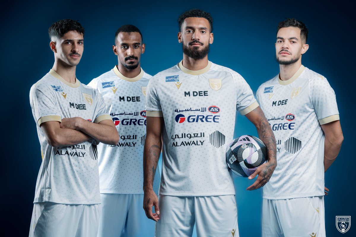 نتزيّن بلون الذهب
ونلبس شعار الفخر ⚜️💛

#طقم_التعاون_الثالث 👕