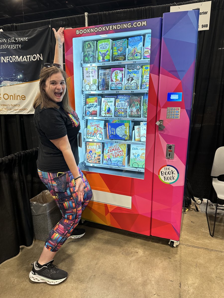 Superior Text - Home of the Book Nook tweet media