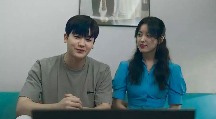 jooonyiie's tweet image. you know who else was in a fake marriage for an apartment