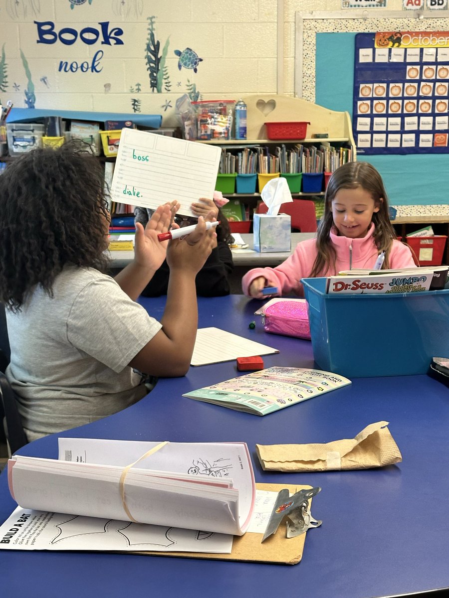 It’s Fun Friday and these friends asked to “Play school and practice Fundations.” Talk about the way to a teachers heart 🥰💕