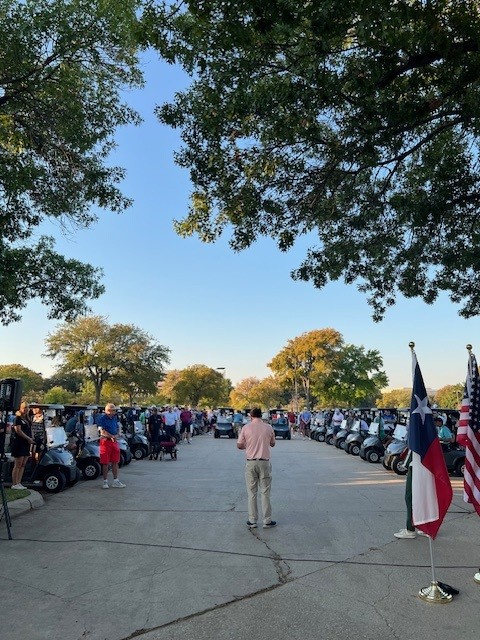 PFordDallas's tweet photo. We participated in the 8th Light Up To Live golf tourney Oct. 14 benefitting our military veterans living with chronic pain, depression, PTS, and brain trauma.  Thank you Randall Reed Family! #veterans #servicedogs #lighttherapy #ibogaine https://t.co/pfUPHzCkJm