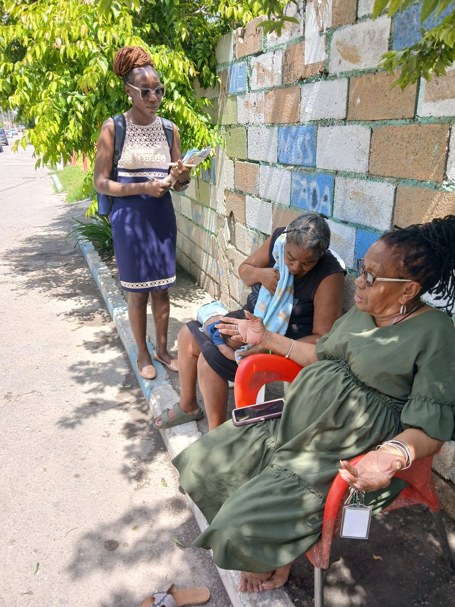 EzrinMorrisECC's tweet photo. Speaking with residents from the August Town community on out #ECCCommunityFlex #CommunityBuilding @ECCJA @cfranoBrighty https://t.co/bYKjR9KJEE