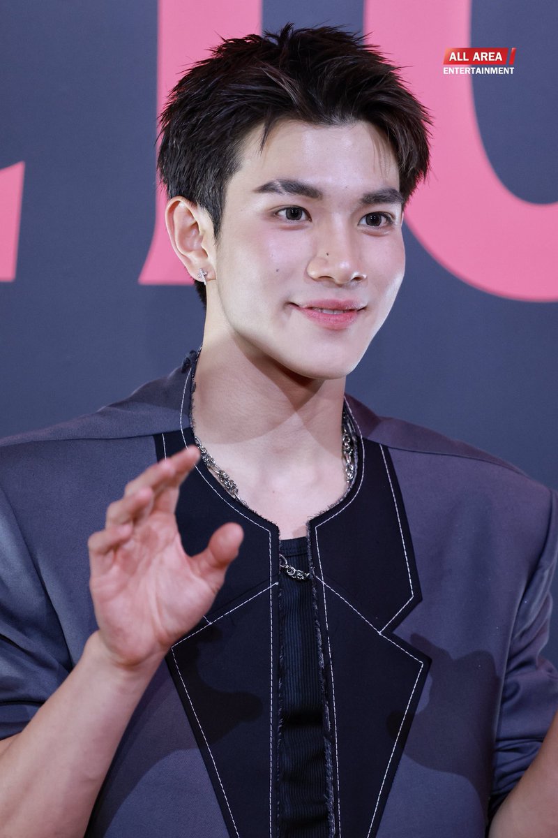 Happy Birthday to the all-rounder <a href="/tawattannn/">FOURTH</a> one of the best actors, an outstanding singer &amp; dancer and the kindest soul 🤍 you never stop surprising us with your talent, passion and endless dedication and you remain so humble and warm both on and off camera

#FOURTH21stBirthday