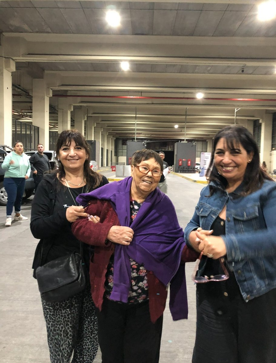 las amo con mi vida <3