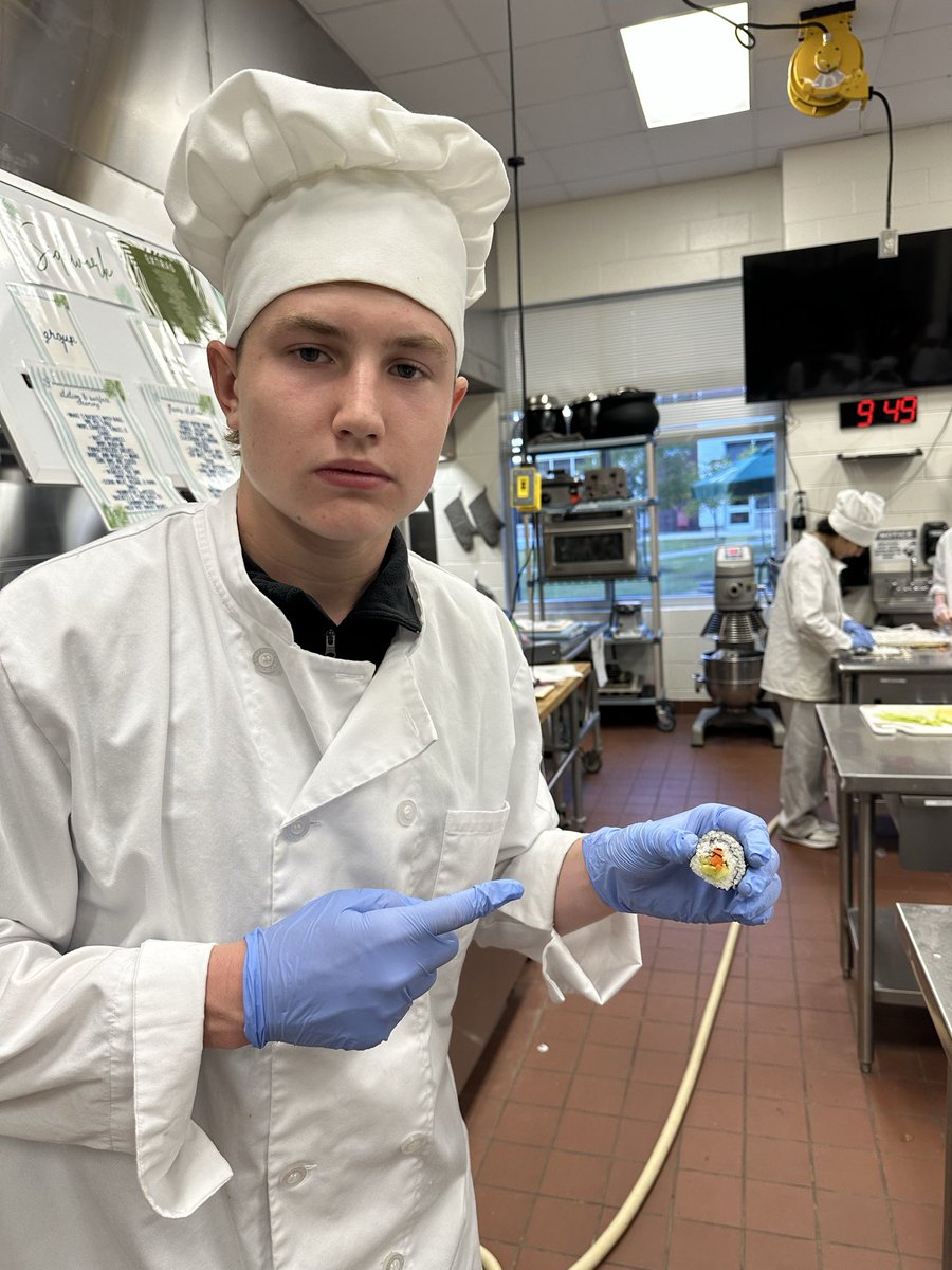 apexculinary's tweet image. Sushi lab and cider test kitchen 🍎