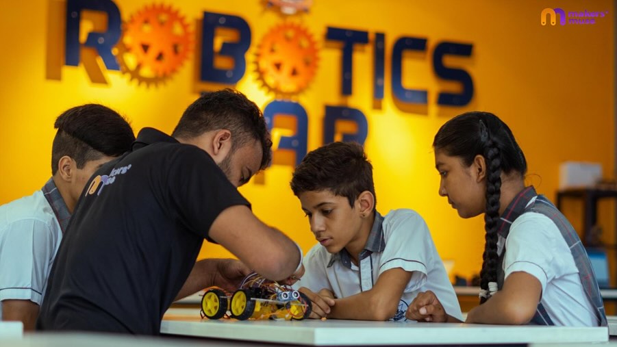 makers_muse's tweet image. City lights are bright but nothing shines like the spark in a child’s eyes when they build something with their hands.
At our new STEM Lab in Mumbai, kids are coding AI, building robots &amp;amp; turning curiosity into innovation. 
#STEMEducation #Innovation #STEMLabs #STEMForAll #Robot