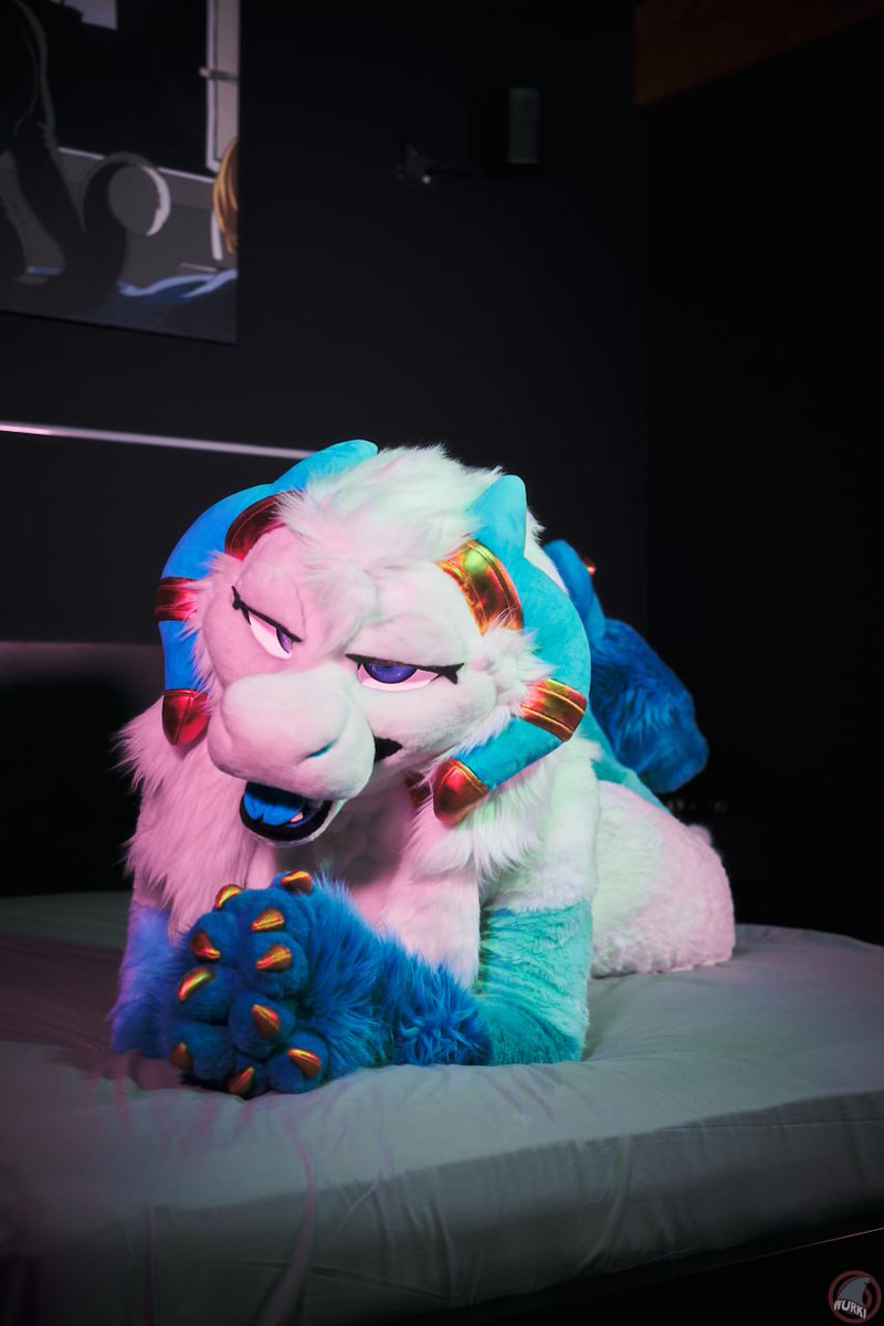 Comfy on #FursuitFriday