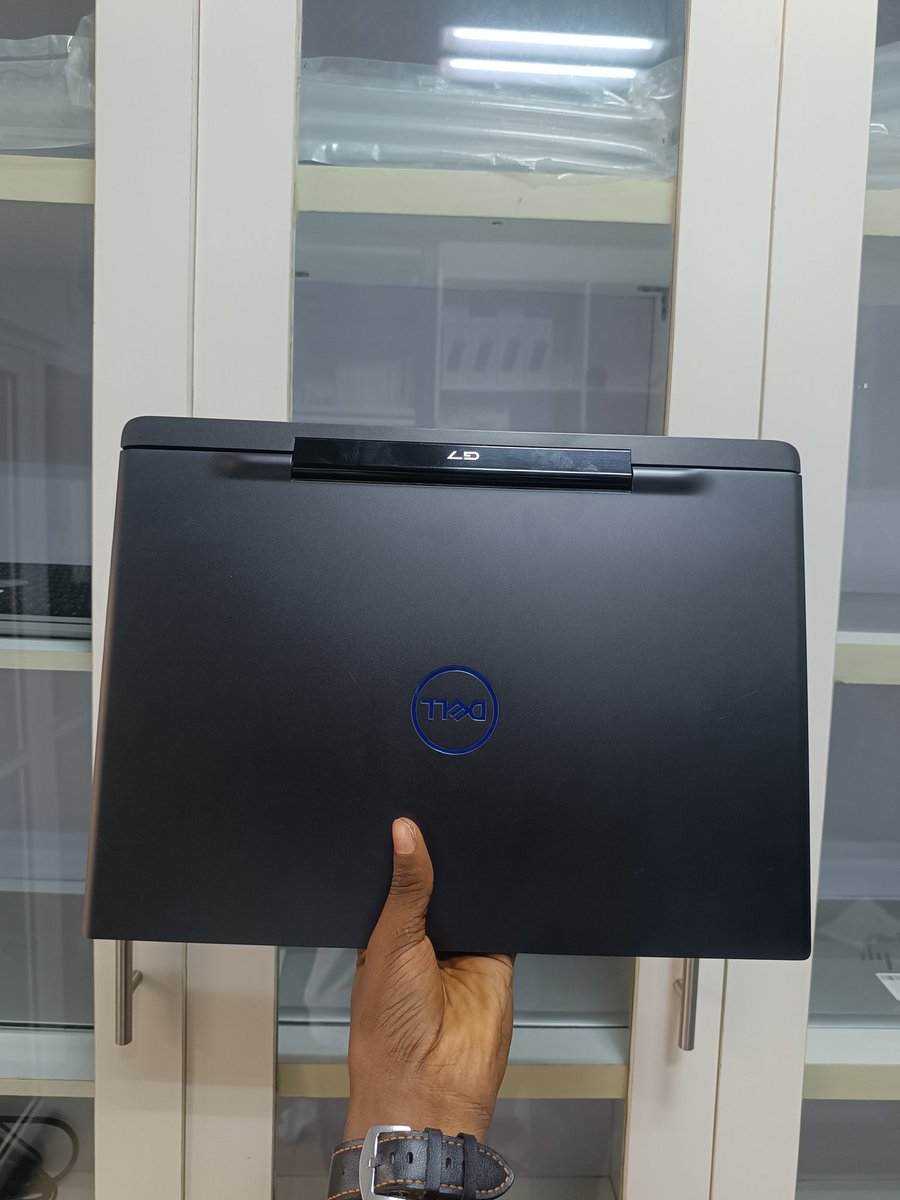 T__Stores's tweet photo. US Used 
Dell G7 7590
Intel Core i7
9th Generation 
2.60GHz Processor 
NVIDIA GeForce RTX 2060 6gb Dedicated GPU
16gb Ram/256gb SSD
RGB Keyboard light 
Comes with Original Charger and Free Laptop Stand.

- 1.2m Only

Please Retweet and like if this pops up on your tl🤲 https://t.co/fgVo72hBv9