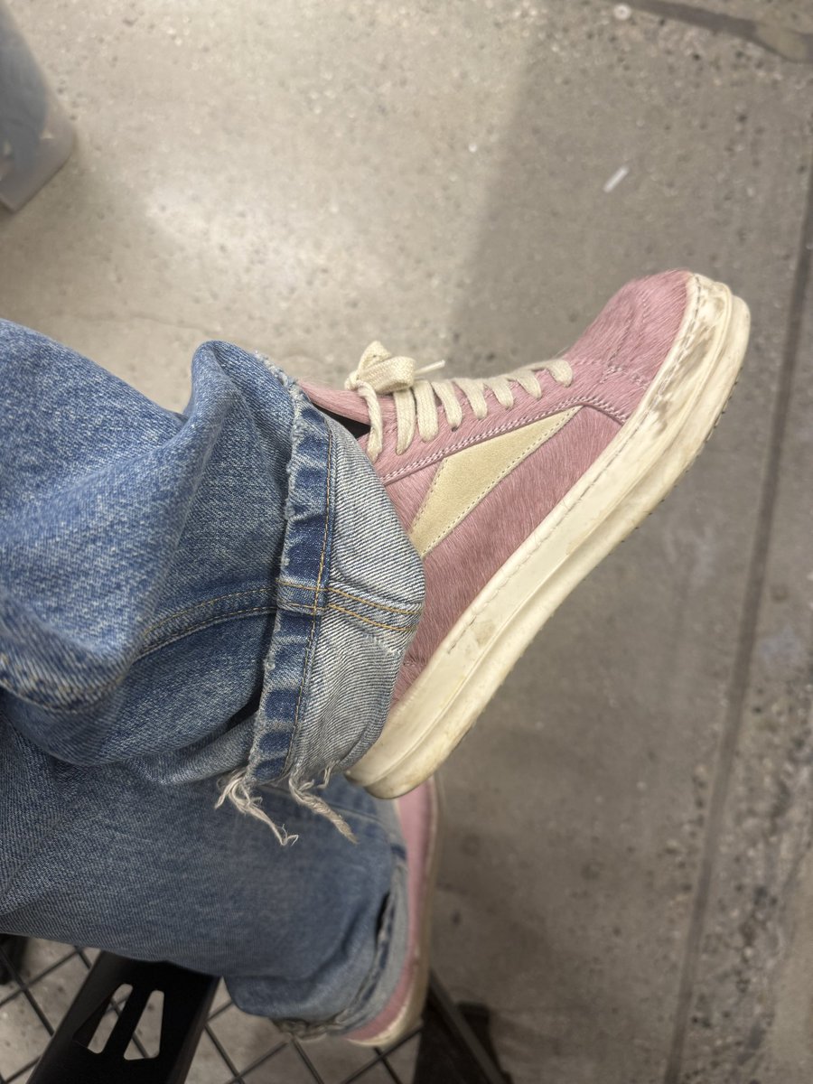 e lyla (@300rgrts) on Twitter photo 