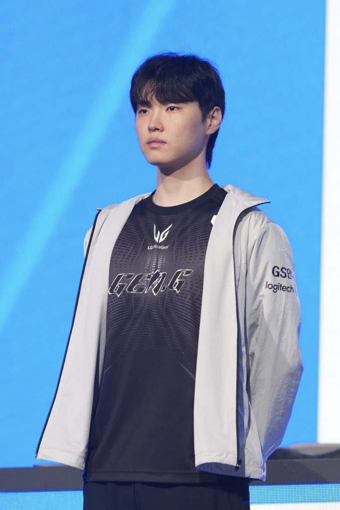 251015 

/ᐠ - ˕ -マ Ⳋ

#쵸비 #Chovy #정지훈 
#GENGWIN