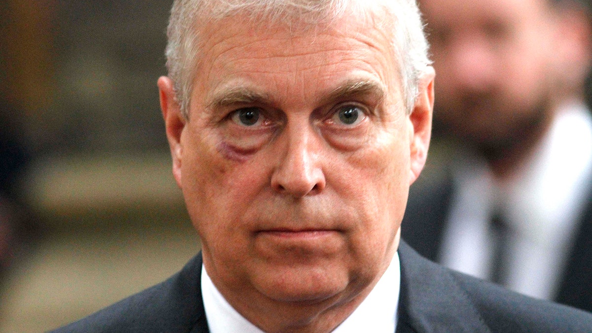 disclosetv's tweet image. JUST IN - Prince Andrew surrenders his royal titles, including Duke of York — BBC