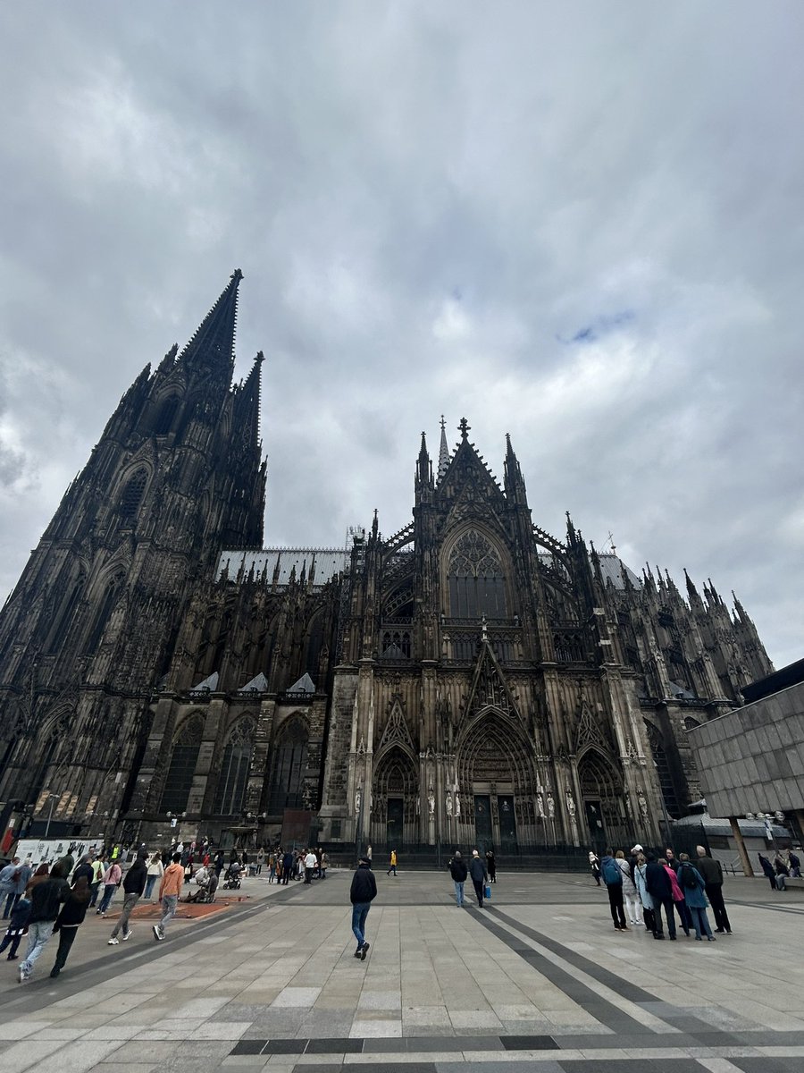 mwamjapan's tweet image. What’s up Cologne!!!!!!!!!

Kölner Dom　Hell yeahhhhhhh🤘🤘🤘
Gyaaaaaaaaaaa‼️
Great!

We&apos;ve been to Cologne many times.
Looooooovely🫰
Cologne Are you Ready!!!?????

bring it on!🔥

#manwithamission 
#mwam
#Cologne