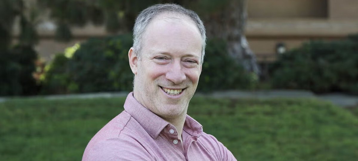 Faculty Spotlight: Meet Dr. Scott Ganz, our new Assistant Professor of Management! He’s passionate about helping students learn how to turn conflict into collaboration &amp; build strategies that set businesses apart.
More here: 
business.ucr.edu/news/2025/09/0…