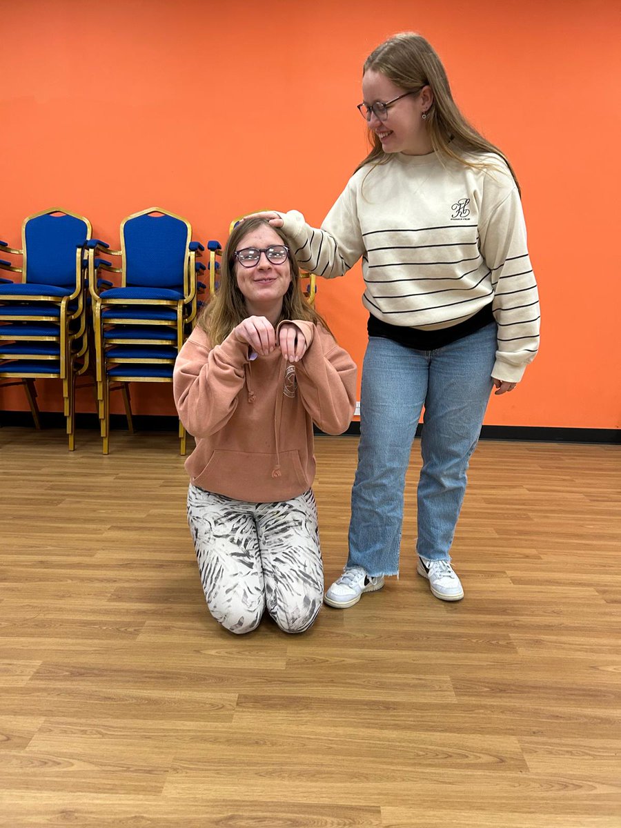 h2htheatre's tweet image. Our Sense Of Fun Drama and Dance group have been having a lot of fun this week - including a sneaky Wizard of Oz character photo shoot 📸 Can you guess who was who?

#dramaforSEND #InclusiveArts #SenseOfFun