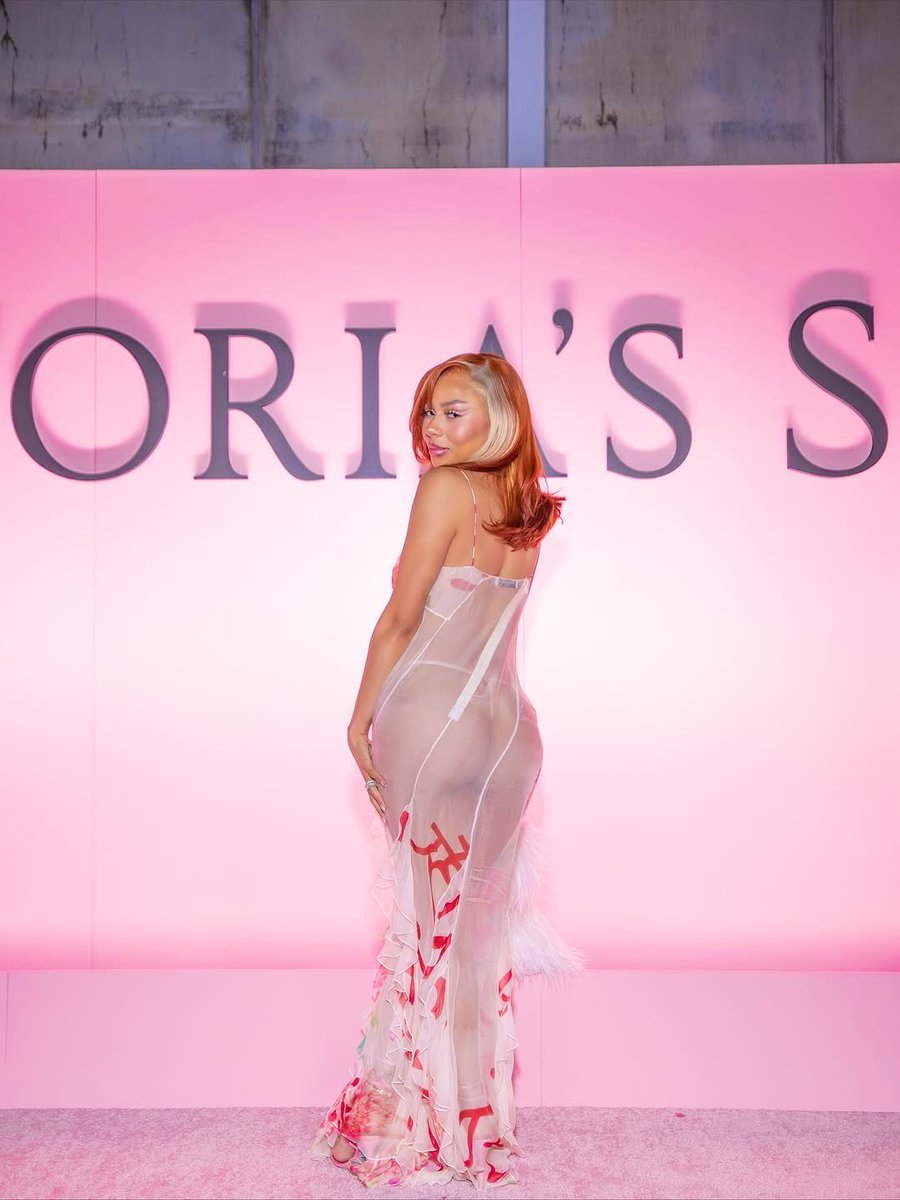 Never subtle. 🪽#VSFashionShow