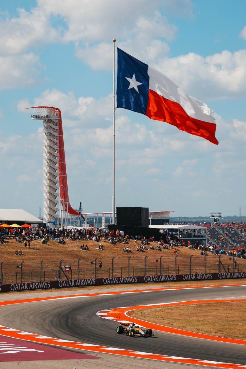 McLarenF1's tweet image. Iconic COTA 🤩

#McLaren | #USGP 🇺🇸