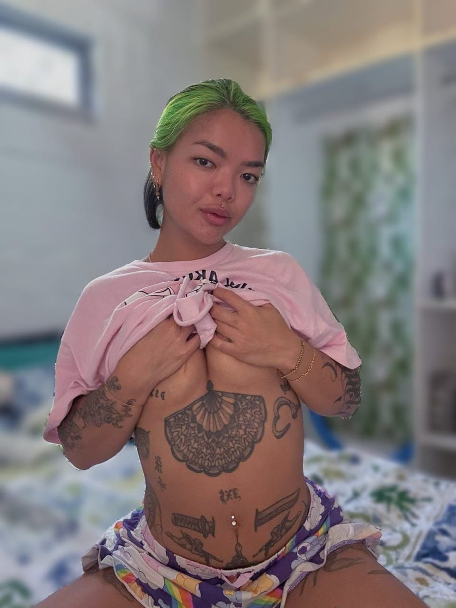 wataa 🥵 https://t.co/ExrAVKUv4S