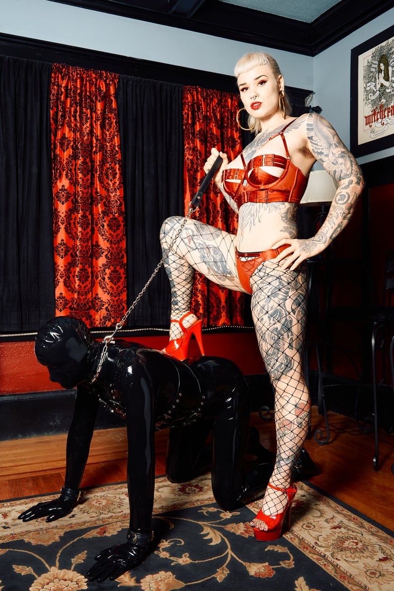 No masters in the streets
Yes mistress in the sheets