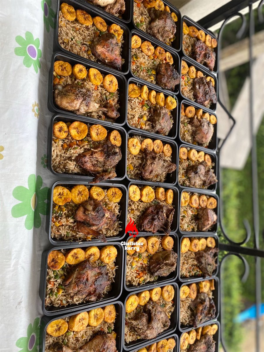 cheffetesKerry's tweet image. I did 25packs of Basmati Fried rice, Dodo and grilled chicken for a birthday at work.

Remember to send a DM ahead of time if you need my services or call 678549145