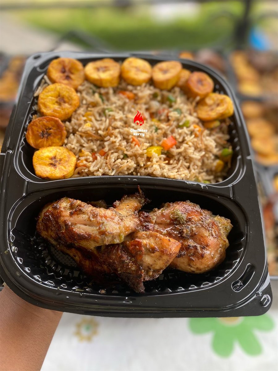 cheffetesKerry's tweet image. I did 25packs of Basmati Fried rice, Dodo and grilled chicken for a birthday at work.

Remember to send a DM ahead of time if you need my services or call 678549145