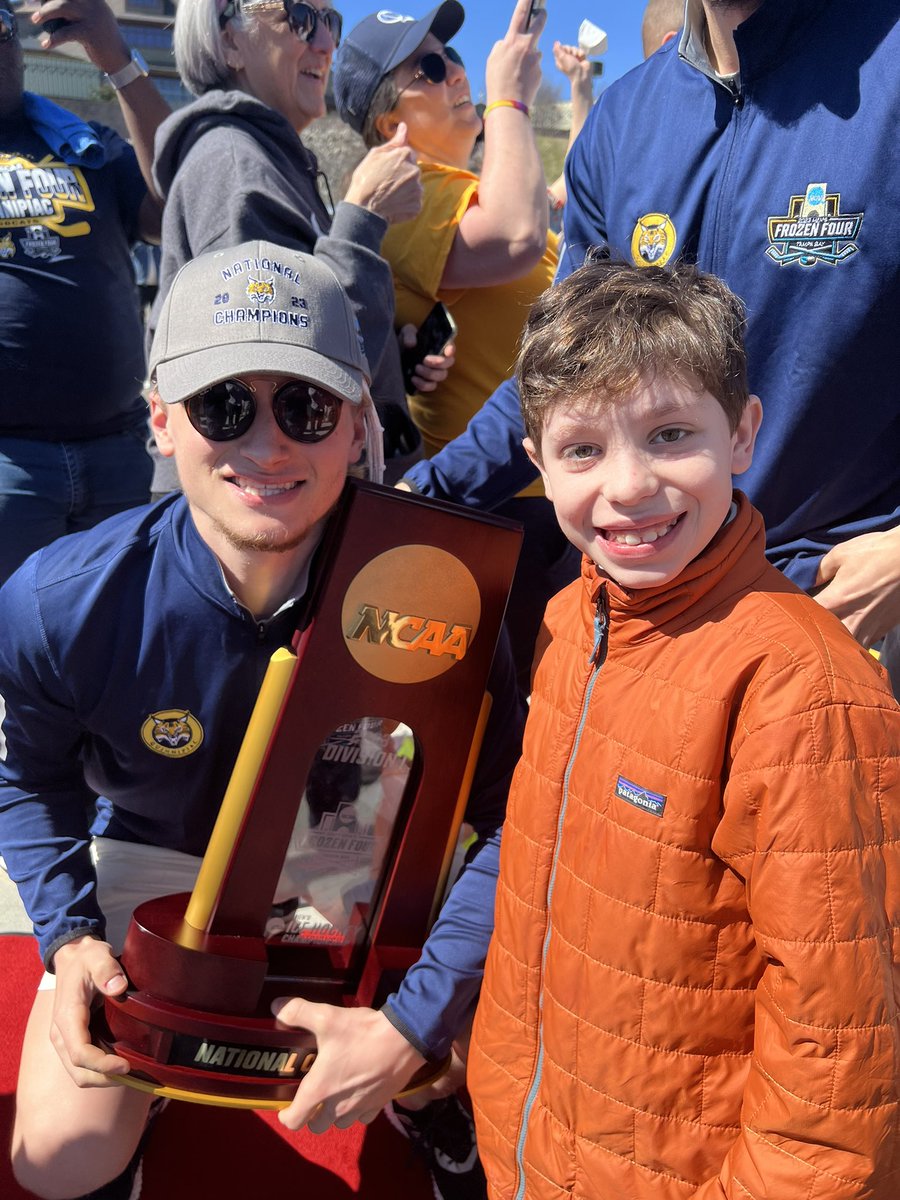 Aron Pinkussohn tweet media