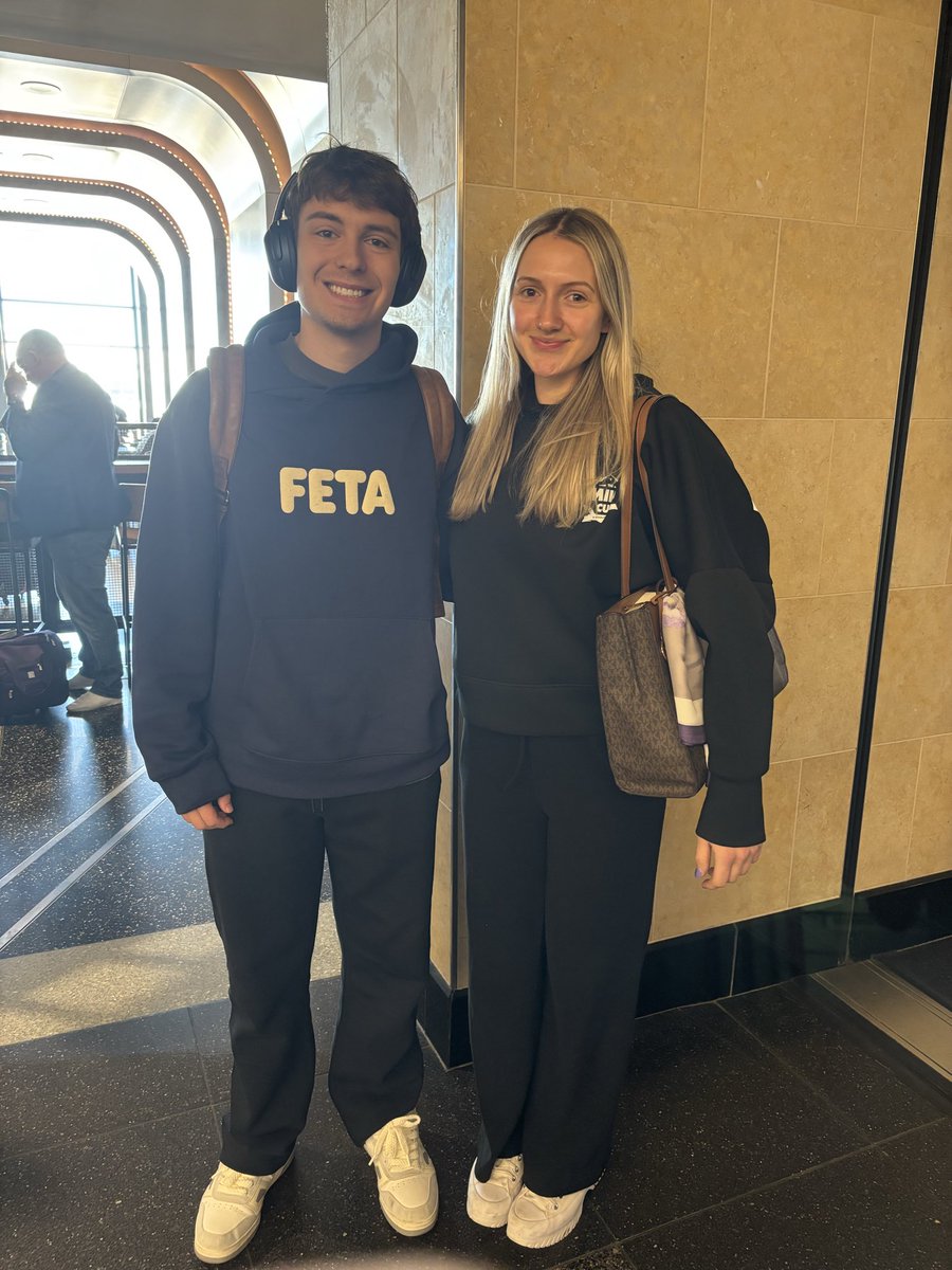 Sat behind the big <a href="/Clix/">Clix</a> on the flight to San Diego. Thanks for our 3rd pic LOL