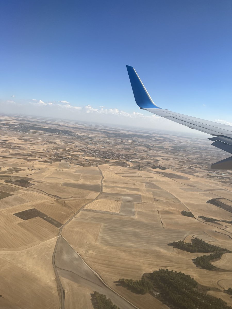 Aterrizando en Villamuriel de Campos, feudo de <a href="/ostinus77/">Ostinus</a> que anda por el mundo todavía, como se notan las al
 clases 😎