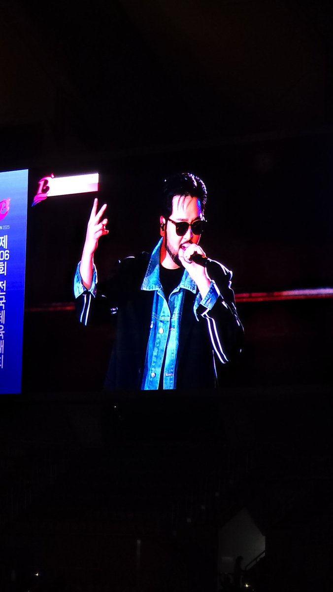 god_on0113's tweet image. 멋있다곰
귀엽다곰
또 멋있다곰
이쁘다곰
이런 태쁘땜에 좋아 죽겠다곰곰곰곰
#김태우 #전국체육대회