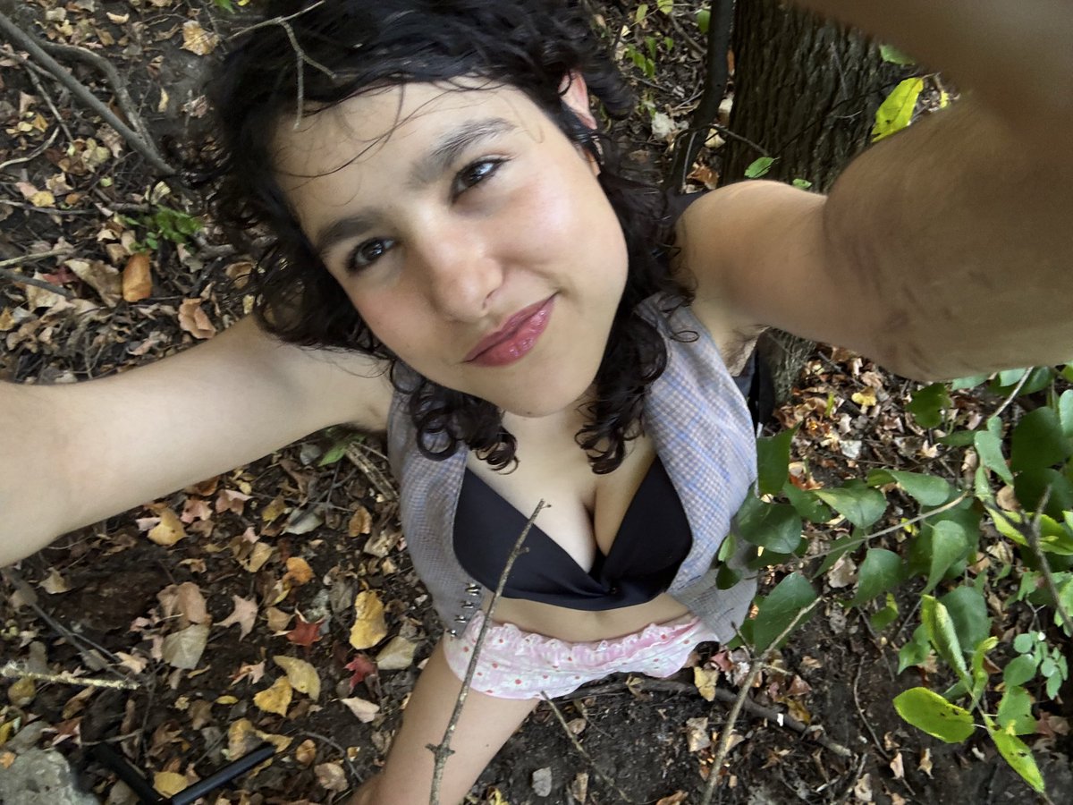 kuddlebug4's tweet image. How’s your day going