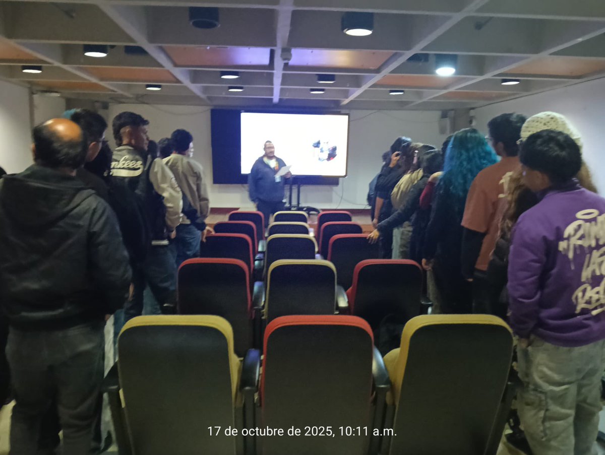 SubLGBTI's tweet image. En el Centro de Gestión de Mercados, Logística y Tecnologías de la Información del SENA, se desarrolló una nueva jornada de Redes Diversas de Aprendizaje con aprendices de las jornadas tarde y noche.

Un espacio para dialogar sobre diversidad, la Política Pública LGBTI de Bogotá…