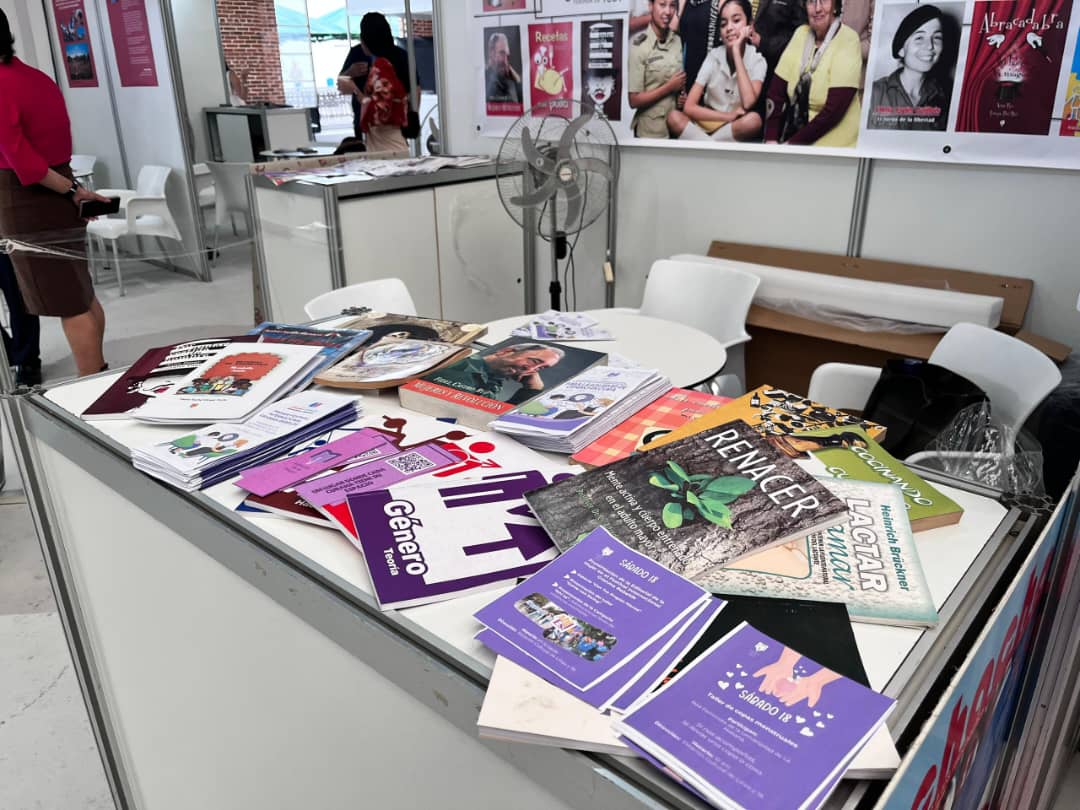 La Editorial d la Mujer presente en "Granma Rebelde" con muchas  iniciativas, una oportunidad única para conocernos mejor y crear alianzas por la equidad d género, apuestas editoriales y experiencias del trabajo comunitario, con ♀️ infancias y adolescencias. ¡Te esperamos!!
#FMC