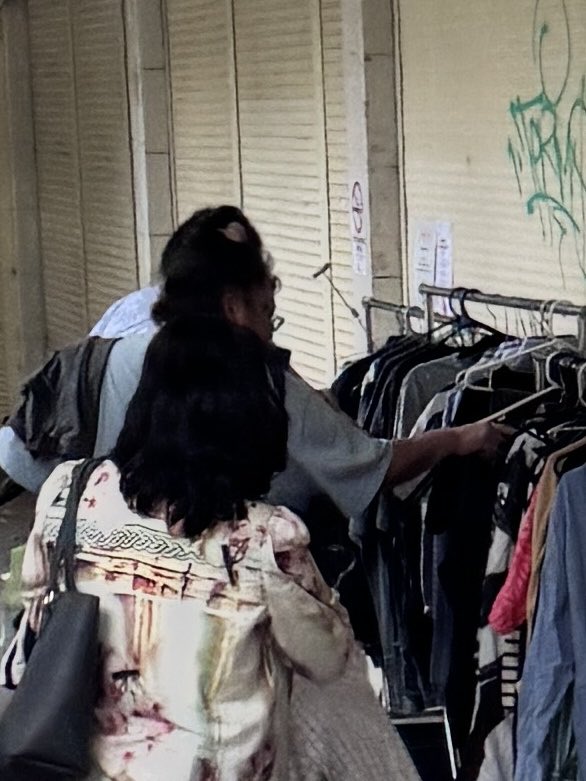 The Redfern monthly 🟢🔴

🔜 #thepassitonacademy

👉🏼 linktr.ee/passitonclothi…

🛍️ Shop
💰 Donate 
📺 Watch 
📲 Follow
✍️ Sign Up 

🌈👩🏻👨🏻🙌🏼👕👖👚🧥🧦🩲♻️

<a href="/OStyle2/">Stylist/ Founder of Pass it On</a> <a href="/ReadingThePlay/">ReadingThePlay</a>