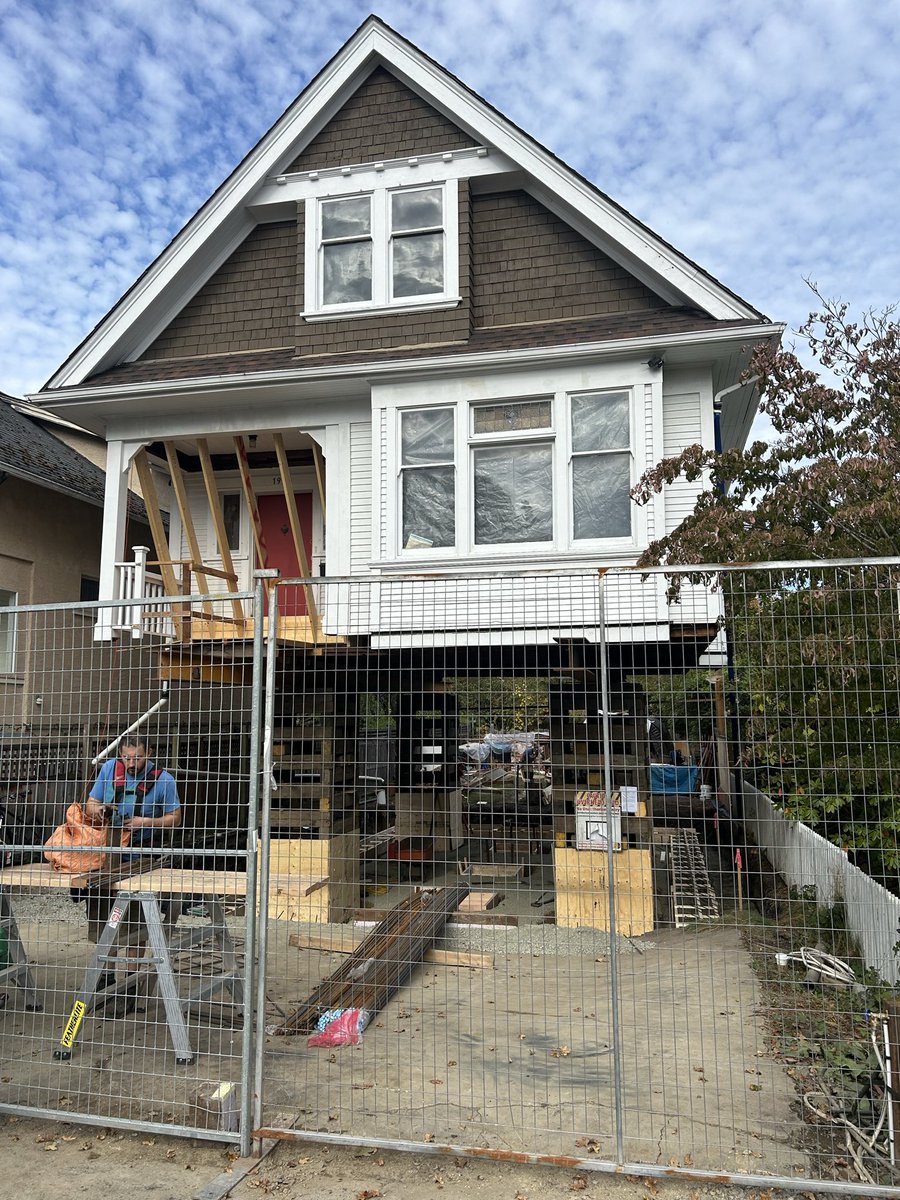 Two homes being lifted and repurposed in my neighbourhood right now - this is a great way to update old housing and retain some neighbourhood character! #yyj