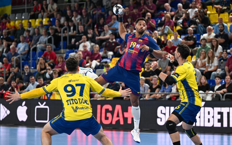 El Barça <a href="/FCBhandbol/">Barça Handbol</a> supera de forma ajustada un magnífic <a href="/CDBidasoaIrun/">CD Bidasoa Irun</a>, i se situa al davant de l'<a href="/ASOBAL/">ASOBAL</a>, amb els mateixos punts que el <a href="/BMGranollers/">BM Granollers</a>, que va guanyar a Guadalajara, i a l'espera del que faci avui dissabte el <a href="/BMTorrelavega/">Bathco Balonmano Torrelavega</a>. 
➡️ cathandbol.cat/elit/lliga-aso…