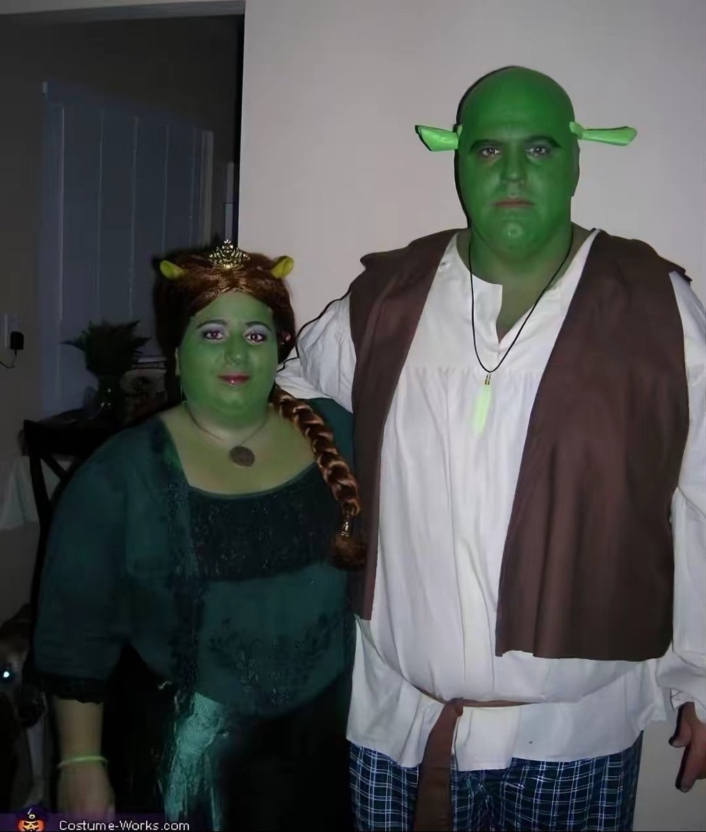 só falta a nega pra ir de sherek e shereka