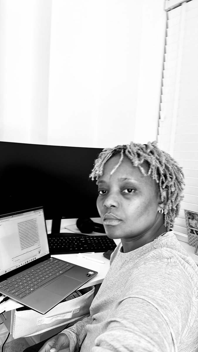 daberek's tweet image. I always make time to study and strengthen my knowledge. Continuous learning is essential it ensures we provide safe, evidence based, and compassionate care. Growth in this field never stops, keep investing in my professional development one study session at a time.