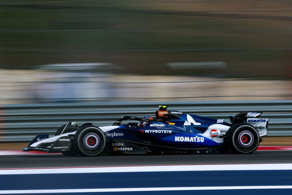 Carlossainz55's tweet photo. 🇺🇸 It’s encouraging to be P7 in Sprint Qualifying, especially after missing most of FP1. I’ll do my best to grab some points tomorrow and we’ll also take the learnings for the main Quali to hopefully have another good session.

👉https://t.co/ikjwC8LBZ9 https://t.co/sabUX0L7os