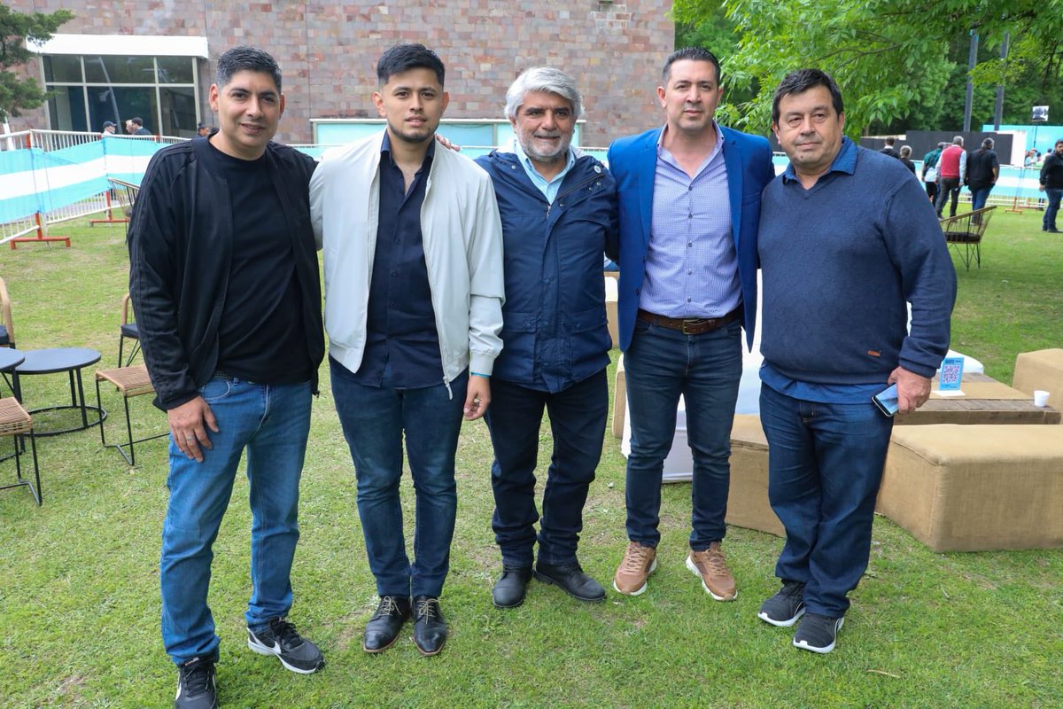 80 años después, seguimos creyendo que la justicia social se defiende con trabajo, organización y memoria.
Desde nuestro sindicato, reafirmamos la lealtad apostando a un proyecto colectivo, con un gremio amplio, de puertas abiertas y compromiso con cada trabajador y trabajadora.