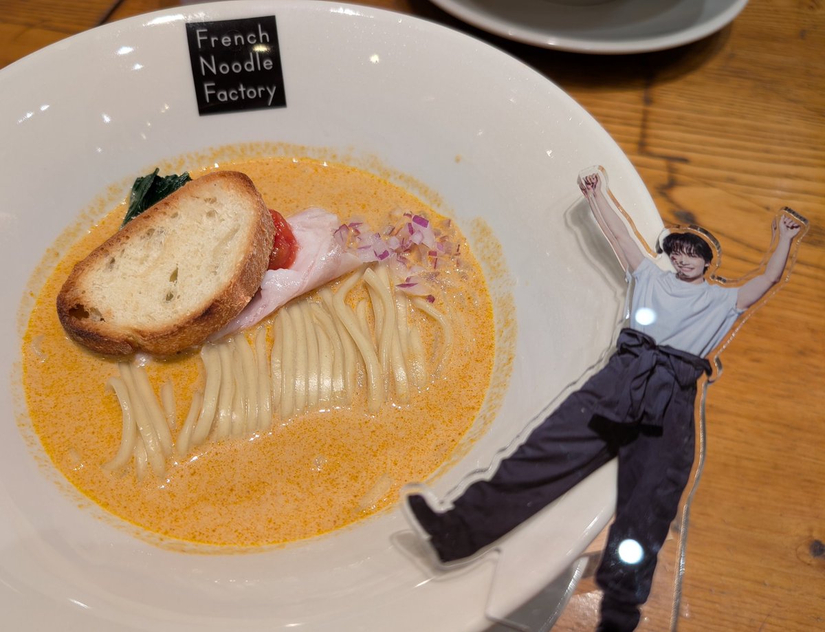 🍓 (@itsdemodocodemo) on Twitter photo 