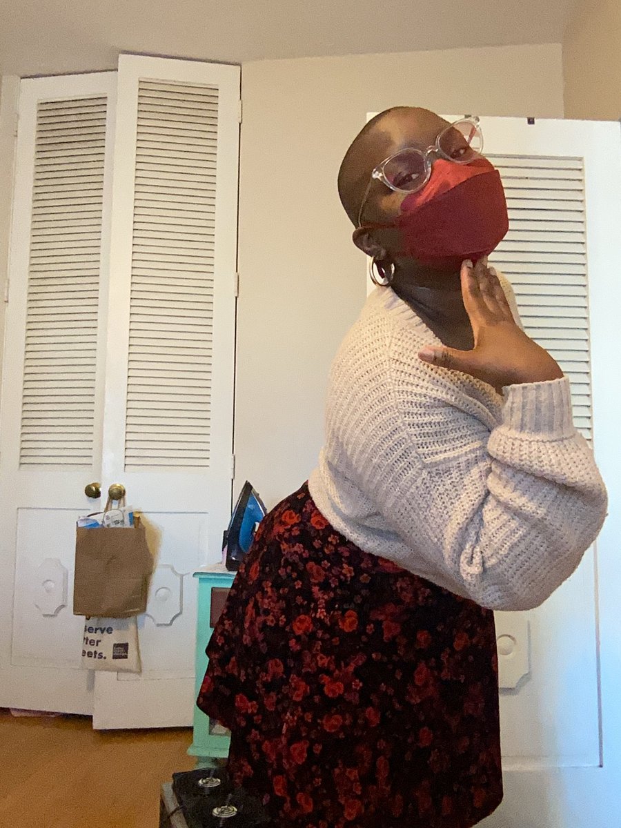 FullLaneFemme's tweet photo. Present 😌 https://t.co/jDAJdN4Yfg