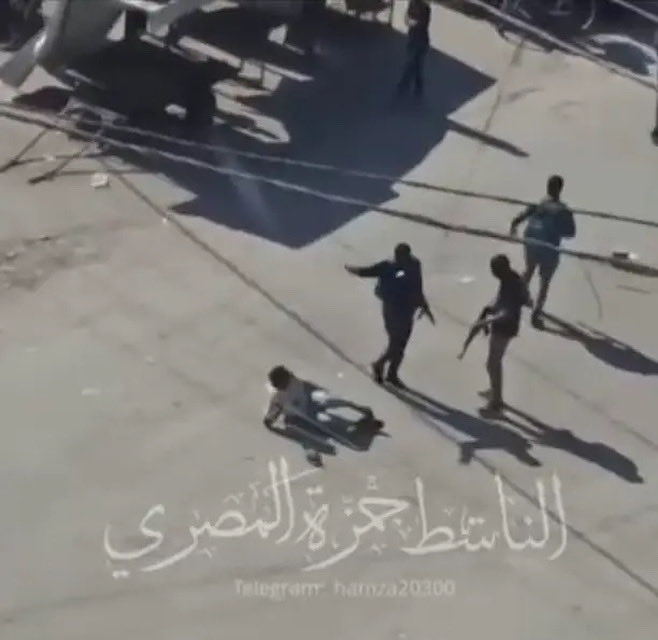 Una breve pero contundente reflexión de Jorge Iacobsohn. En esencia concluye que cualquier trato con un enemigo que te odia desde sus entrañas es solo y en el mejor de los casos temporal. 

Link a la publicación:
culturajudia.com/el-espejismo-d…