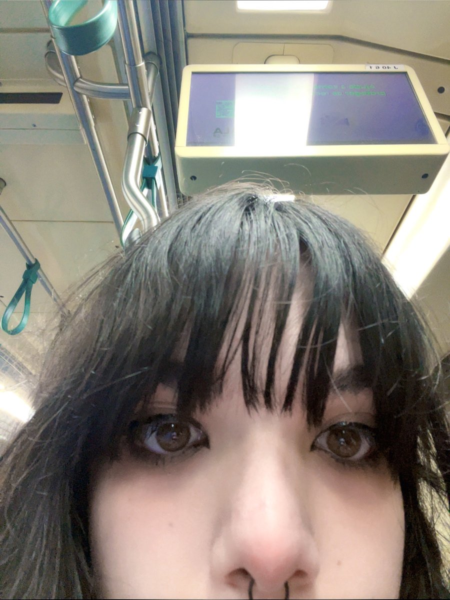 emitriz_'s tweet photo. andando na paulista de noite me sinto em Gotham city https://t.co/u2drIHGzVn