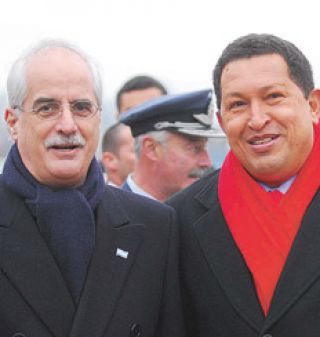 ᶠ ᵃ ⁿ De Antonio Laje tweet media