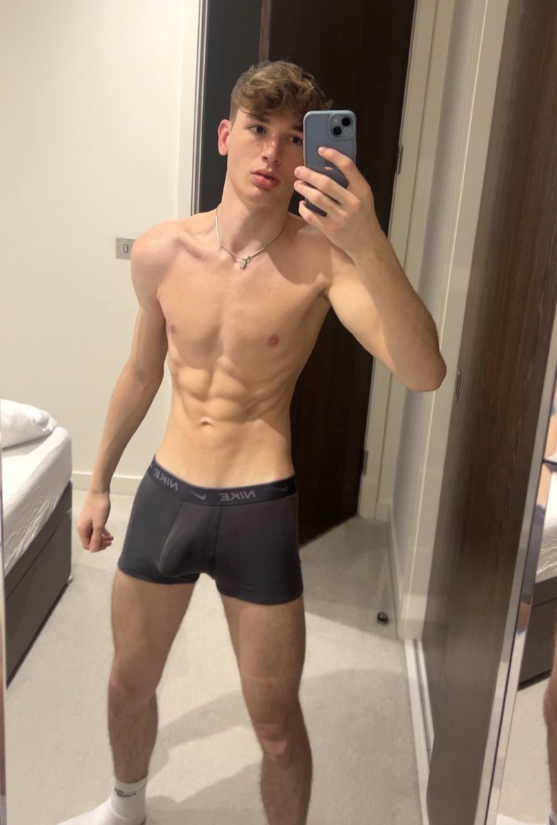 Bulge check, think it passes? 🥵