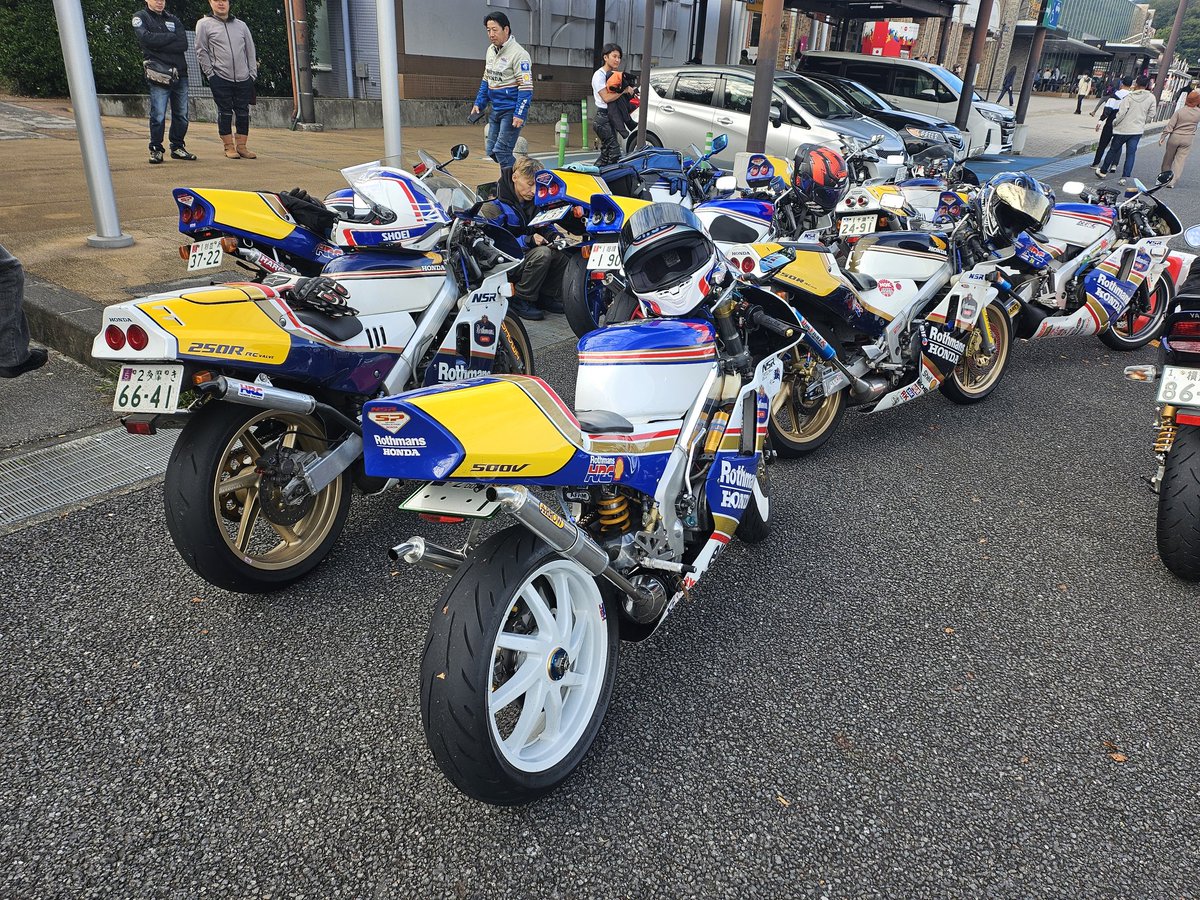 バイク乗りの朝は早い😂
今日は山梨方面にロスマンズツーリング🍇#mc28