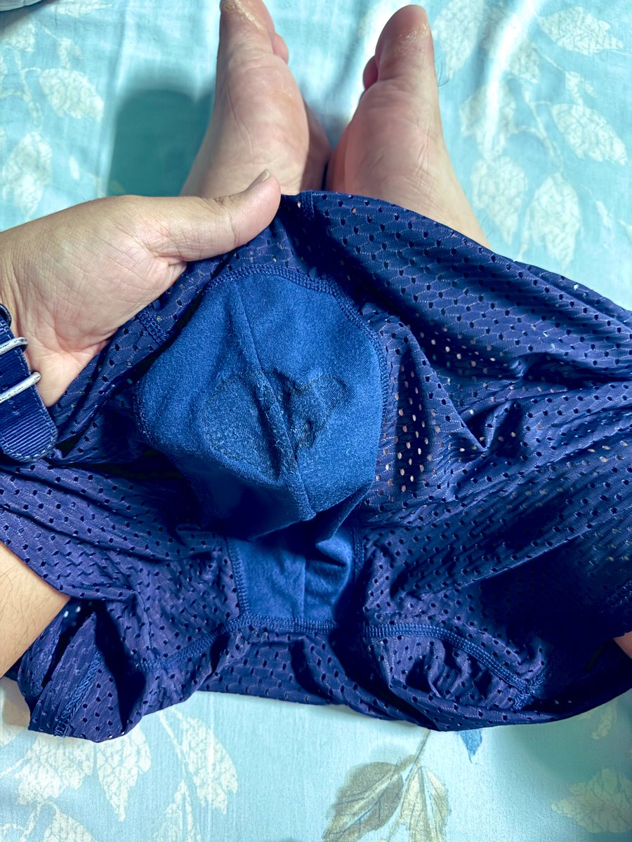 剛剛起床發現………我竟然夢遺了🫣🫣🫣🫣🫣