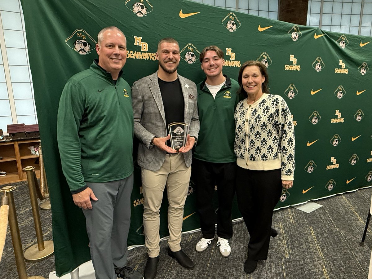 rdoty30's tweet photo. Congrats to @LukeDoty9 for being inducted into the Myrtle Beach High School Athletic Hall of Fame! Once a Seahawk ALWAYS a Seahawk! https://t.co/0WlIRZfD0D