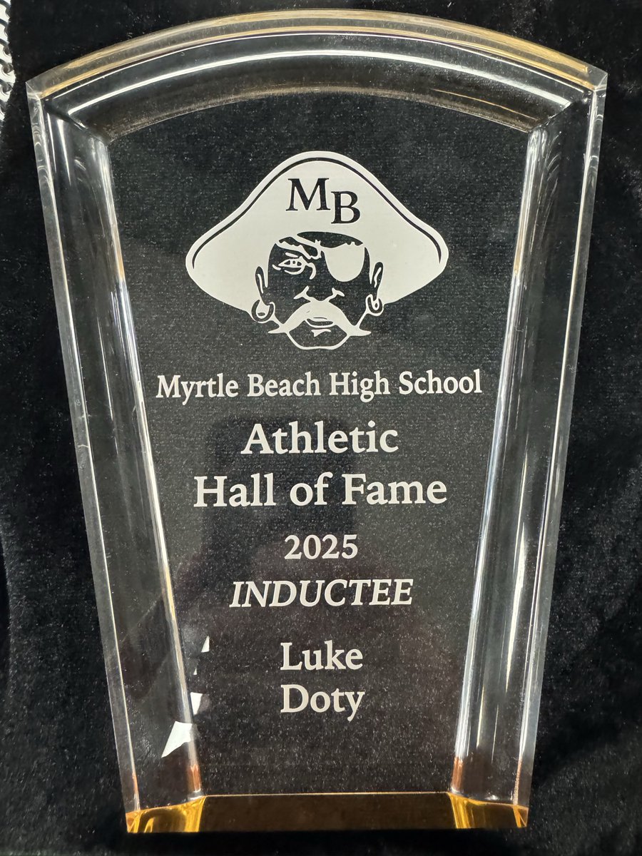 rdoty30's tweet photo. Congrats to @LukeDoty9 for being inducted into the Myrtle Beach High School Athletic Hall of Fame! Once a Seahawk ALWAYS a Seahawk! https://t.co/0WlIRZfD0D