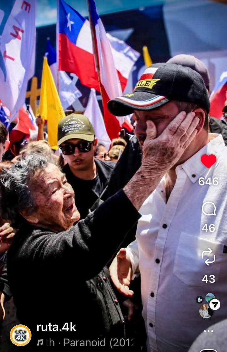 Gracias <a href="/Jou_Kaiser/">Johannes Kaiser. Diputado por el distrito 10</a>  gracias por devolverle a Chile la esperanza en que los políticos pueden ser decentes y que la política puede estar al servicio de 🇨🇱