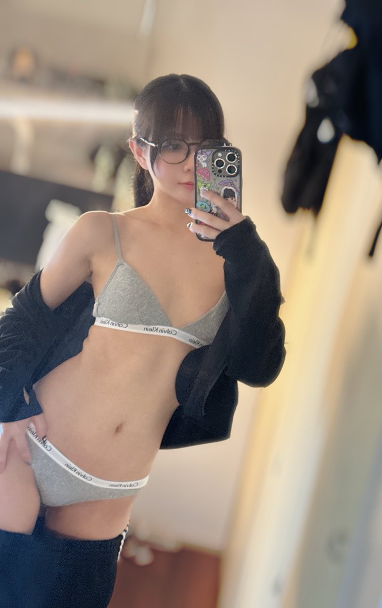 鳴上なごね💚さんのエロ画像、2025年10月18日08時22分57秒に投稿